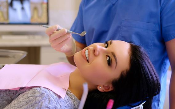 جرم‌گیری تخصصی دندان | پاکسازی عمیق، تنفس تازه