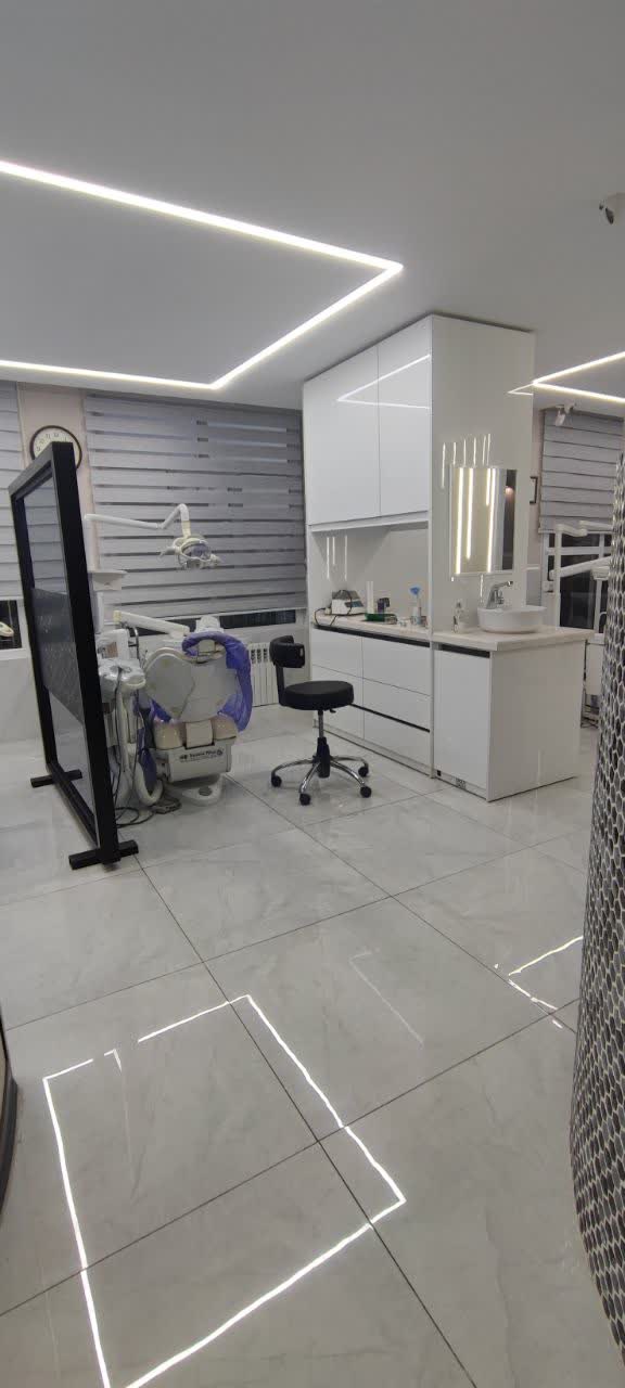 کلینیک دندانپزشکی فلکه اول تهرانپارس